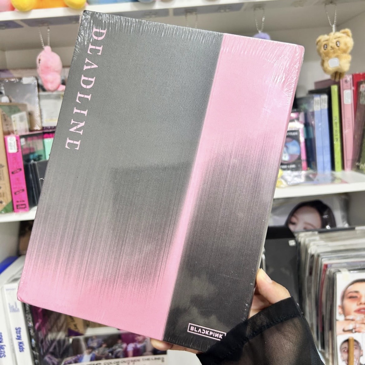 DEADLINE — BLACKPINK